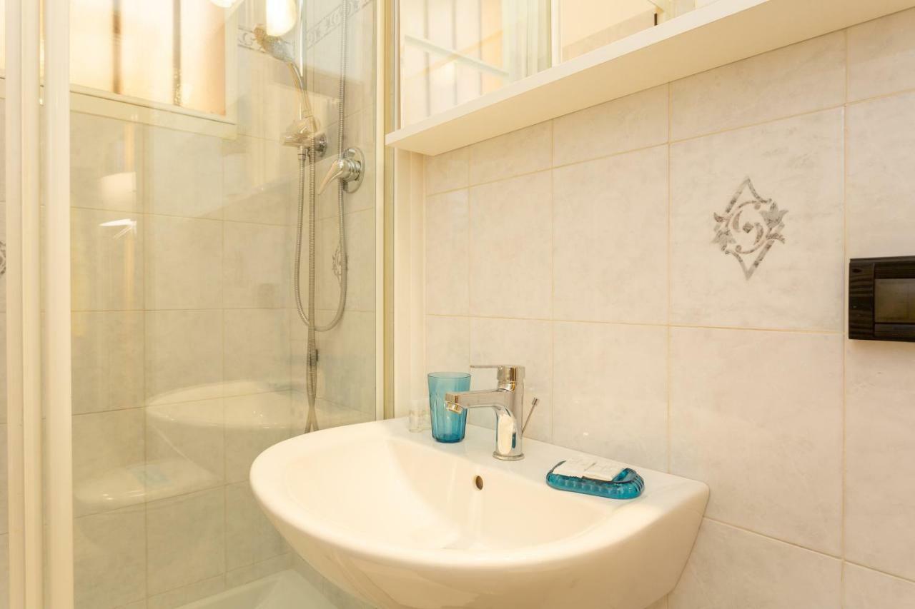 The Best Rent - Cozy Studio Apartment In Milan Downtown Exterior photo